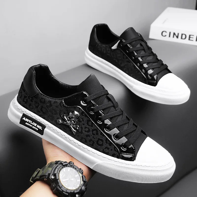 Bling Skateboard Shoes for Men Flats Sport Shoes Zapatillas Hombre Lightweight Comfortable Leather Fashion Shoes Male Sneakers